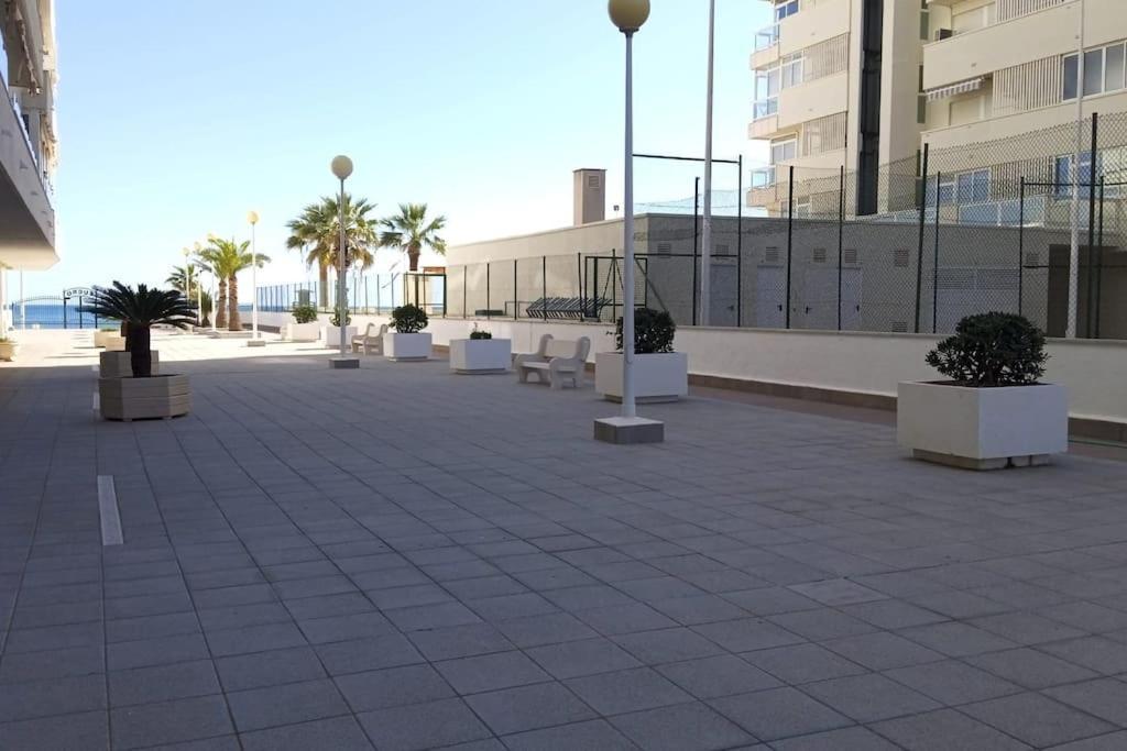 Apartamento Frente Al Mar Cullera Bagian luar foto